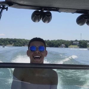 Meet your Posher, Chase